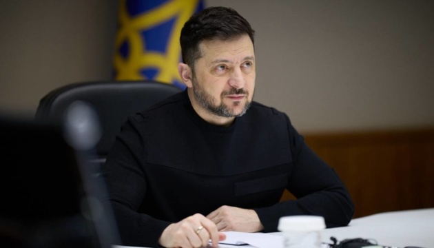 Я чую, що кажуть люди: Зеленський анонсував рішення щодо армії після консультацій з Федоровим і Сирським 1 “Я чую, що кажуть люди”: Зеленський анонсував рішення щодо армії після консультацій з Федоровим і Сирським