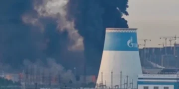 Сили оборони уразили завод у Кірові та нафтовий об’єкт за 1350 кілометрів — Зеленський