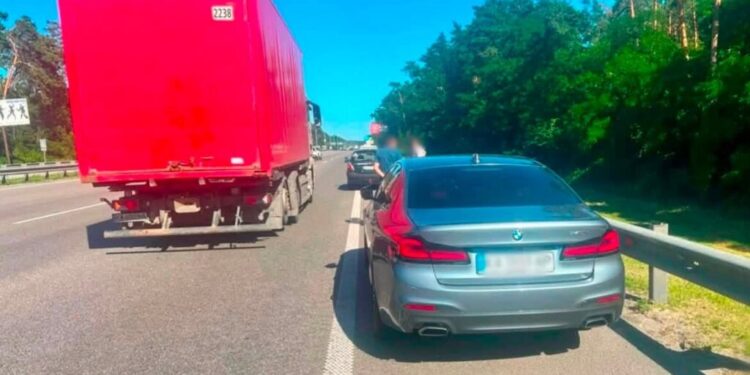 У Києві пяний водій насмерть збив 17-річного велосипедиста 1 У Києві п’яний водій насмерть збив 17-річного велосипедиста