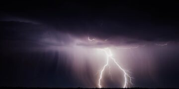 Дощі та грози охоплять частину України: прогноз погоди на 7 липня