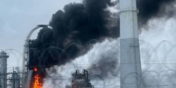 Українські дрони атакували Нижньогородський НПЗ і станцію “Старолікєєво”