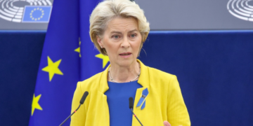 Урсула фон дер Ляєн прибула до Києва: анонсувала нові оборонні ініціативи та підготовку до зими