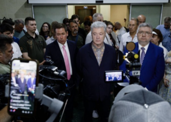 Порошенко застеріг владу від тиску на Верховний Суд: це підриває європейську інтеграцію України