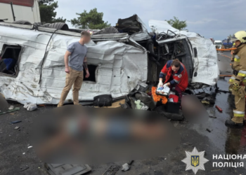 На трасі Одеса-Миколаїв автобус влетів у вантажівку, багато загиблих