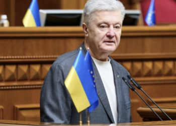 Учасники корупційних схем з уряду мають йти під суд, а не у відставку – Петро Порошенко