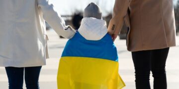 З окупованої Херсонщини повернули ще шістьох українських дітей