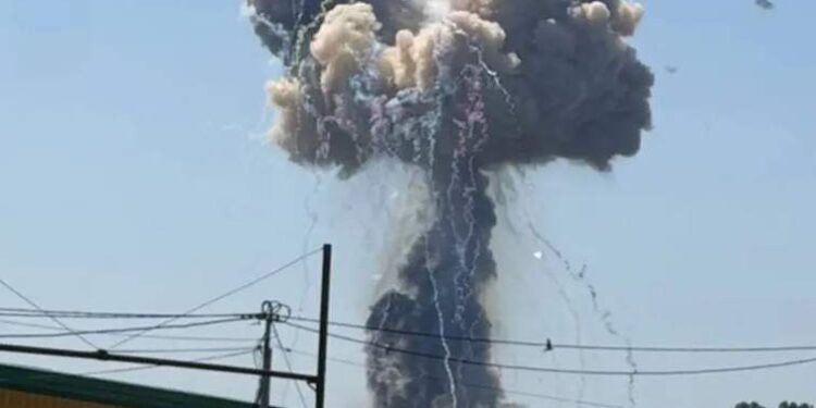 У ССО підтвердили вибух із подальшою детонацією на полігоні в Хмельницькій області 1 У ССО підтвердили вибух із подальшою детонацією на полігоні в Хмельницькій області
