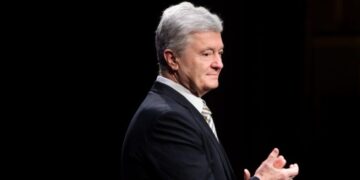 Порошенко привітав Драпатого із призначенням Головнокомандувачем ЗСУ