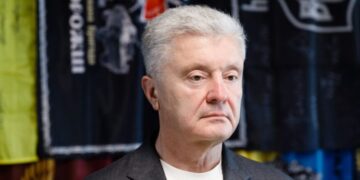 Порошенко розповів про збільшення виплат для військових