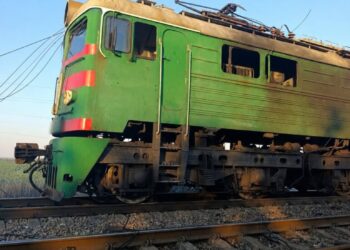 Російський дрон вдарив по електровозу на Дніпропетровщині: що відомо