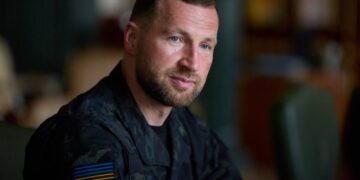 Зеленський доручив Євгенію Хмарі тимчасово очолити Міноборони