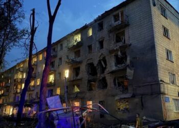 Росіяни масовано атакували Суми керованими авіабомбами: є загиблі та поранені, серед них діти