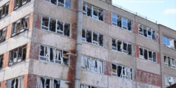 Росіяни з авіації атакували Запоріжжя: одна людина загинула, ще дев’ять поранені