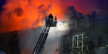 Росіяни масовано атакували Запоріжжя та область: поранені 13 людей, серед них дитина