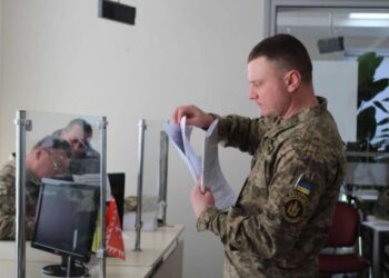 Воєнний стан і мобілізацію в Україні продовжили до 31 жовтня: рішення Ради