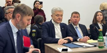 Адвокати Порошенка вже подали апеляцію на рішення Верховного Суду по санкціям