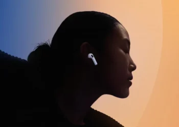 Apple готує нові AirPods 5: коли покажуть навушники та що зміниться