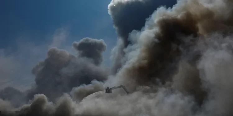 Росія сімома дронами знищила склад Roshen під Києвом: що відомо 1 Росія сімома дронами знищила склад Roshen під Києвом: що відомо
