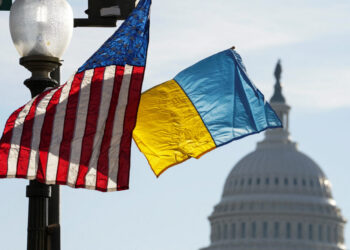 Зеленському складно знайти нового посла України у США після звільнення Стефанішиної