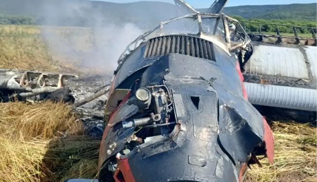 Російський літак спалахнув після аварійної посадки: на борту були семеро людей 1 Російський літак спалахнув після аварійної посадки: на борту були семеро людей