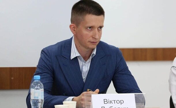 За посадовця ОП, який фігурує у справі Форест Гамп, внесли заставу 1 За посадовця ОП, який фігурує у справі “Форест Гамп”, внесли заставу