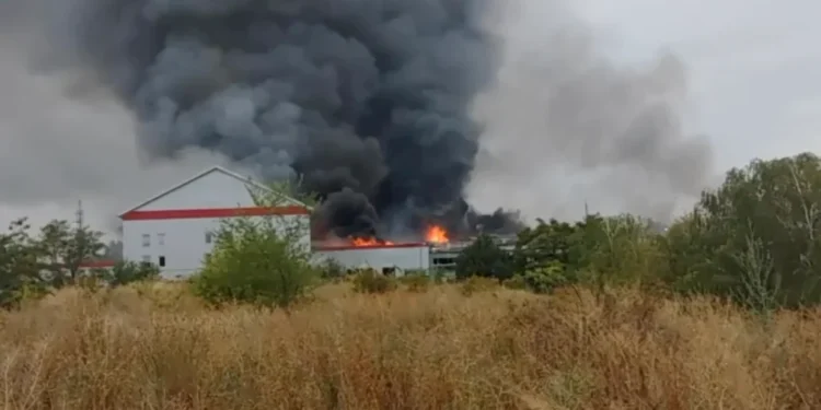 РФ чотири рази вдарила по заводу Хортиця: підприємство знищене 1 РФ чотири рази вдарила по заводу “Хортиця”: підприємство знищене