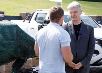 Порошенко передав комплекси “Ай-Петрі” 33-й штурмовій бригаді