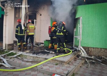 У Львові стався вибух в аптеці: загинула людина