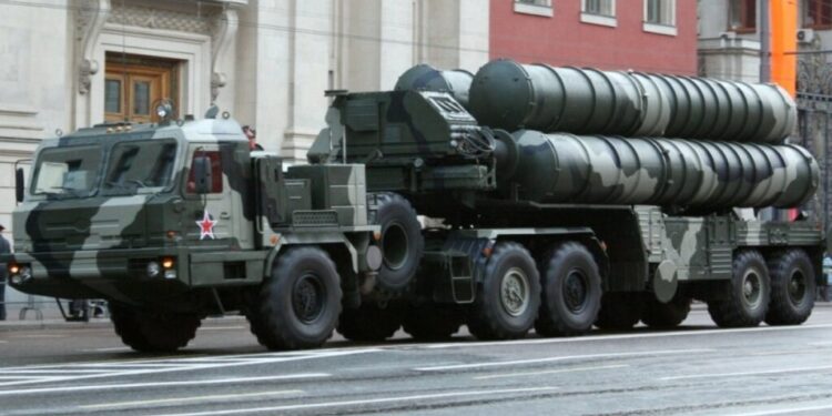 СБС уразили російський С-400 Тріумф та три судна у Чорному морі 1 СБС уразили російський С-400 “Тріумф” та три судна у Чорному морі