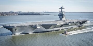 Нова забаганка Трампа: у США планують витратити мільярди доларів на зміну конструкції авіаносців