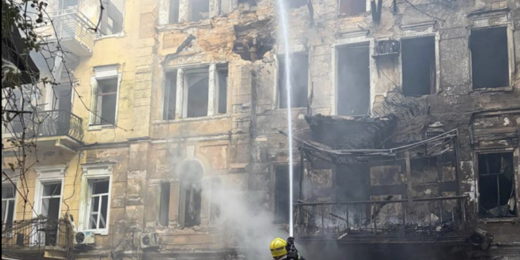 Росіяни завдали комбінованої атаки по Одесі: є руйнування та поранені 1 Росіяни завдали комбінованої атаки по Одесі: є руйнування та поранені