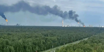 Дрони атакували найбільший нафтохімічний комплекс Росії в Тюменській області