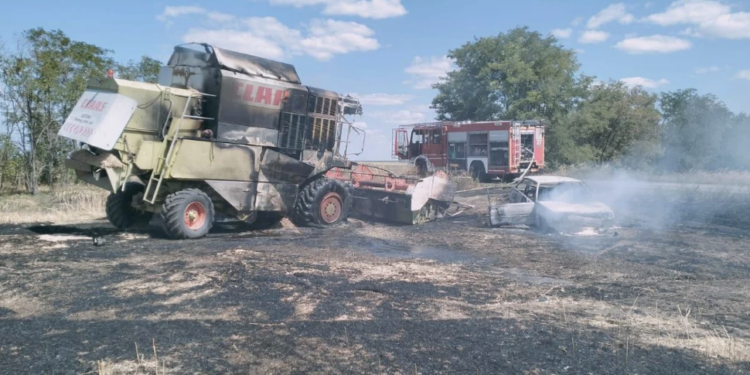 На Запоріжжі російський дрон атакував комбайн під час жнив: є загиблий 1 На Запоріжжі російський дрон атакував комбайн під час жнив: є загиблий