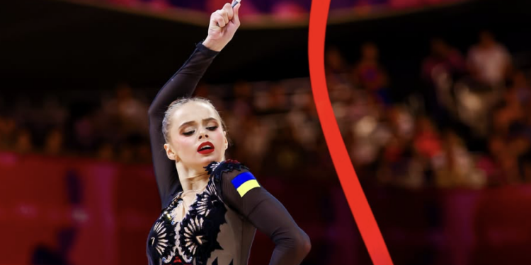 Таїсія Онофрійчук здобула перше для України золото чемпіонату світу з художньої гімнастики за 13 років 1 Таїсія Онофрійчук здобула перше для України золото чемпіонату світу з художньої гімнастики за 13 років