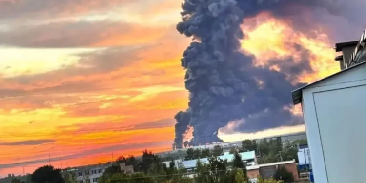 Рахунок відкрито: ЗСУ вперше атакували склади маркетплейсу Ozon у Росії 1 Рахунок відкрито: ЗСУ вперше атакували склади маркетплейсу Ozon у Росії