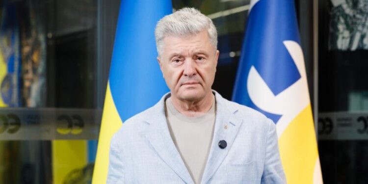 Входимо у найважчу осінь: Порошенко назвав план для виживання країни 1 Входимо у найважчу осінь: Порошенко назвав план для виживання країни