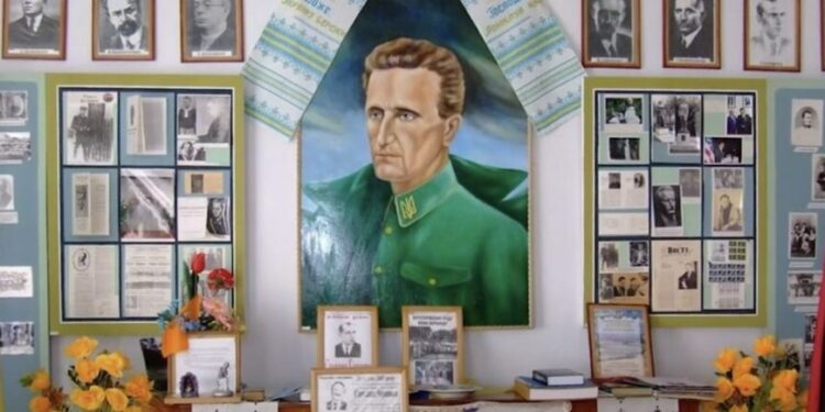 Щоб не розікрали гроші і не спаплюжили память про Героя: Львівська рада створила комісію з відбудови музею Шухевича 1 Щоб не розікрали гроші і не спаплюжили пам’ять про Героя: Львівська рада створила комісію з відбудови музею Шухевича