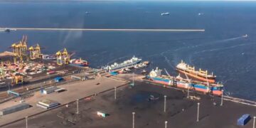 Дрони атакували Ленінградську область: під ударом опинився порт Усть-Луга