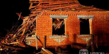 Російські БпЛА вдарили по житловому сектору на Харківщині: є загиблі