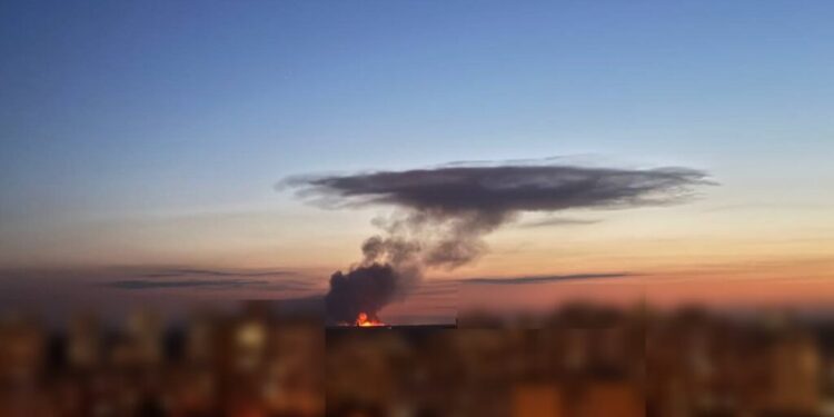 Під Києвом стався потужний вибух: біля Житомирської траси спалахнула пожежа 1 Під Києвом стався потужний вибух: біля Житомирської траси спалахнула пожежа