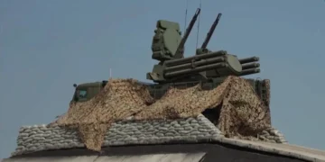 Розвідка уразила “Панцирь-С1” та військовий кран росіян у Криму