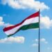 В Угорщині затоплюють баржі на Дунаї, щоб не допустити зупинки АЕС 7 В Угорщині затоплюють баржі на Дунаї, щоб не допустити зупинки АЕС