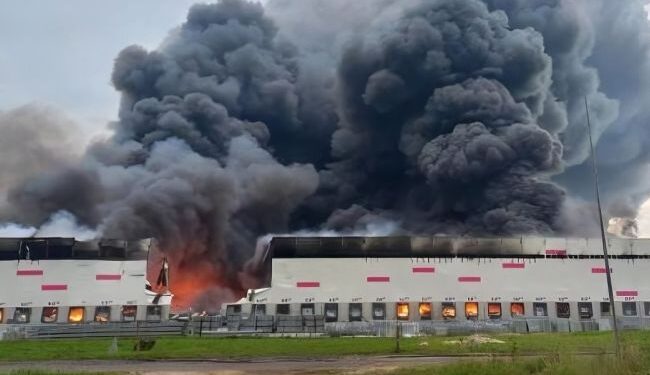 Рязанський НПЗ призупинив роботу після удару дронів: відновлення триватиме два тижні — ЗМІ 1 Рязанський НПЗ призупинив роботу після удару дронів: відновлення триватиме два тижні — ЗМІ
