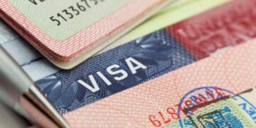 Імміграцію до США поставили на паузу: Трамп запровадив нові обмеження