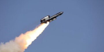 Окупований Донецьк опинився під масованою атакою: що відомо