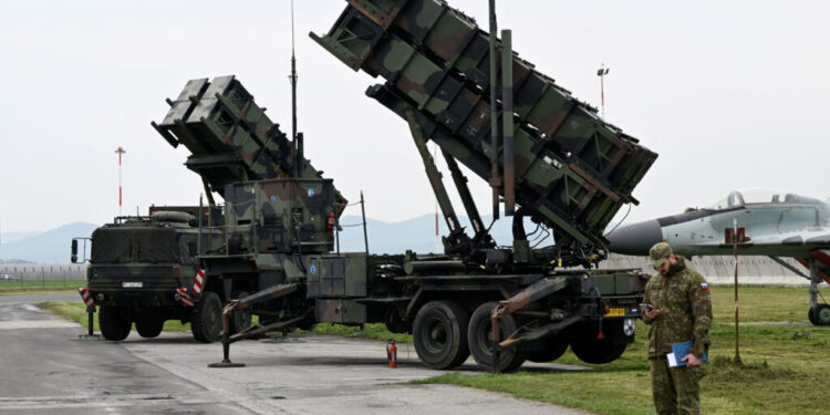 США суттєво збільшать виробництво ракет Patriot і THAAD: Пентагон уклав семирічні угоди 1 США суттєво збільшать виробництво ракет Patriot і THAAD: Пентагон уклав семирічні угоди