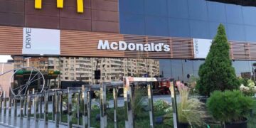 У McDonald’s буде не все: ресторани в Україні переходять на скорочене меню