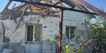 Росіяни атакували Запорізьку область авіацією, дронами та артилерією: є руйнування та поранені