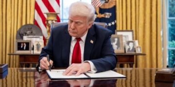 Трамп готується підписати закон про “пекельні санкції” проти Росії: названо час