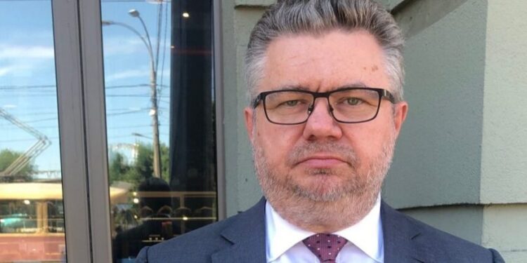 Головань закликав прокуратуру переглянути підозру Порошенку у “вугільній справі”
